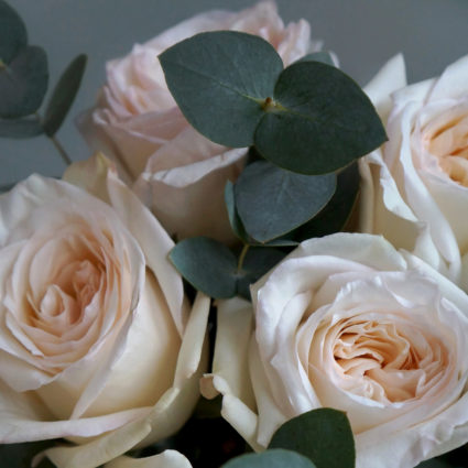 Нежный букет из 9 роз White O’Hara