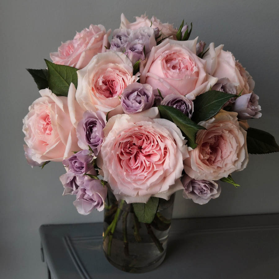 Сорта роз фиолетового оттенка, Everlasting Lavender (Эверластинг Лавендер), фиолетовые розы, букет из фиолетовых и розовых роз