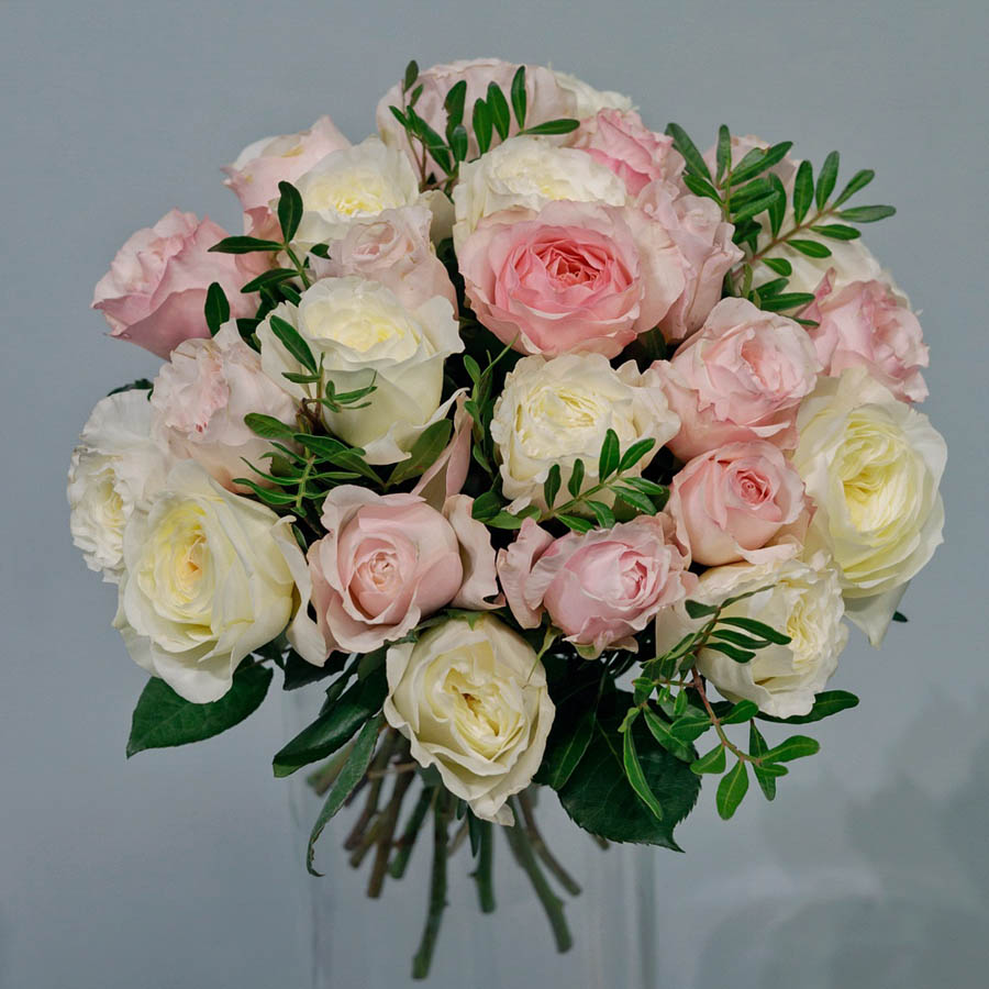 Patience (Пейшенс), пышные и душистые розы, бежевые розы с ароматом, самые ароматные сорта роз, свадебные ароматные розы, букет из розовых и желтых роз