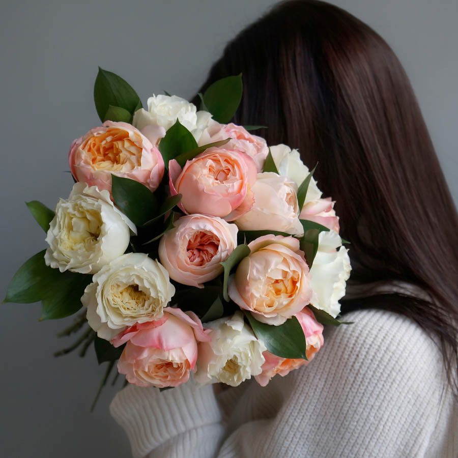 Patience (Пейшенс), пышные и душистые розы, бежевые розы с ароматом, самые ароматные сорта роз, свадебные ароматные розы, букет из бежевых, розово-лососевых и нежно-желтых роз